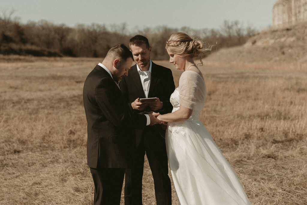 Spring micro wedding at Blue Springs Lake, Missouri.
