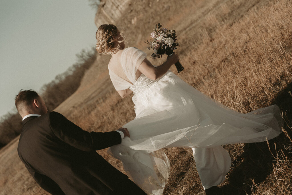 Spring micro wedding at Blue Springs Lake, Missouri.