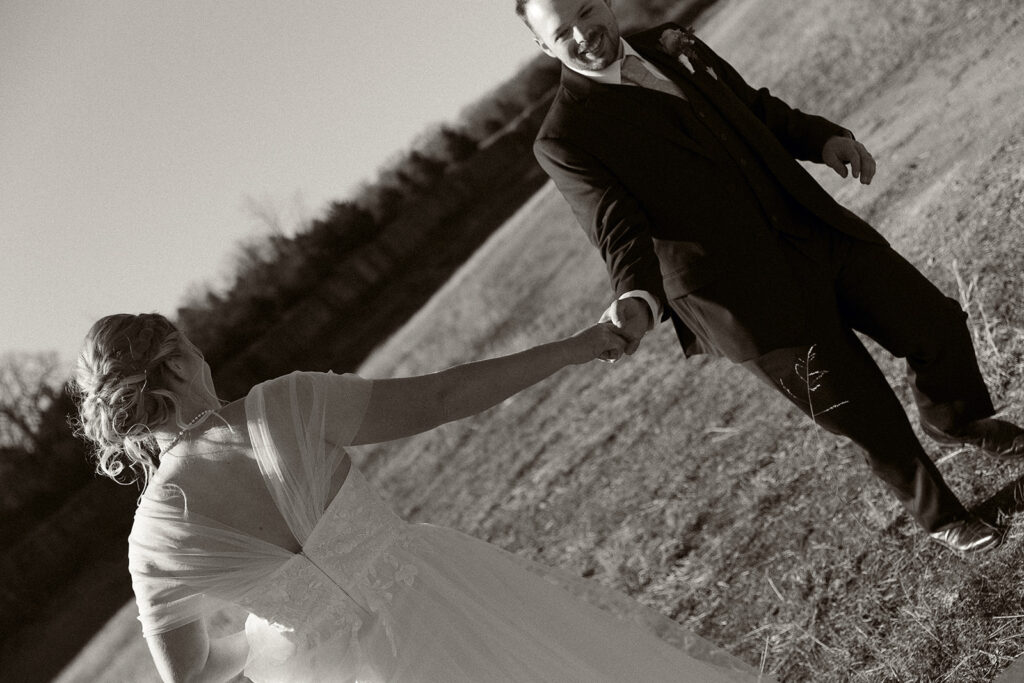 Spring micro wedding at Blue Springs Lake, Missouri.